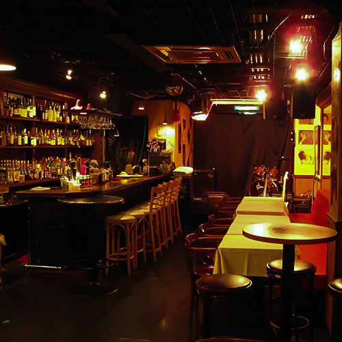 Live & Restaurant Bar MEMORY LANE