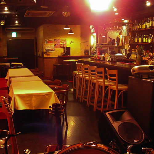 Live & Restaurant Bar MEMORY LANE