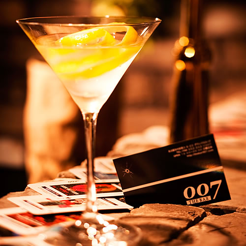 THE BAR 007