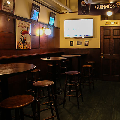 THE CURRAGH IRISHPUB