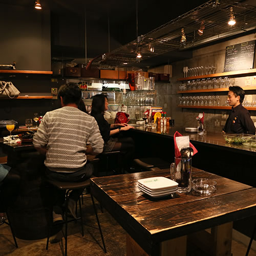 アウトレットワイン酒場 那古野